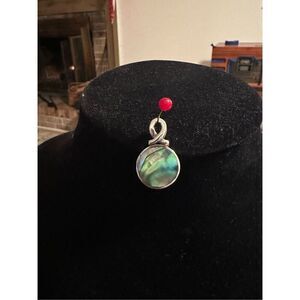 925 Sterling Silver Green Round Abalone Pendant